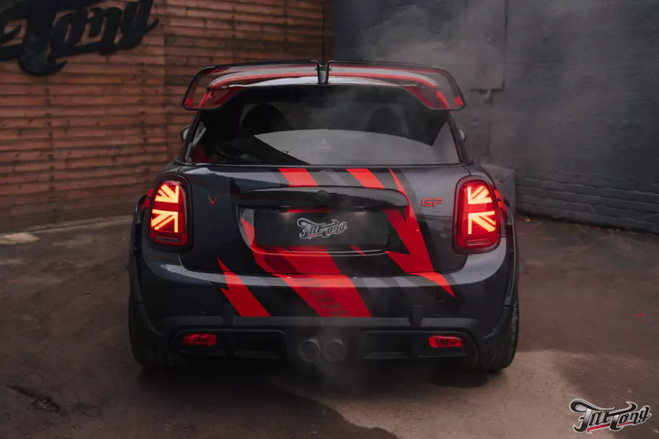 Оклеили в дизайн Mini Cooper GP